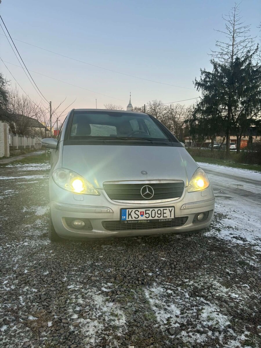 Mercedes Benz A180 - 2