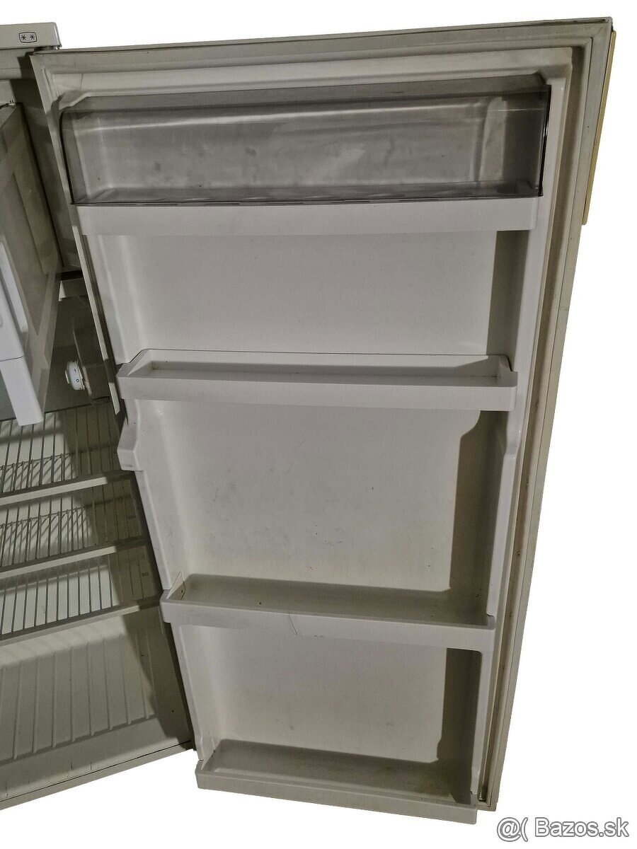 Calex chladnička s mrazničkou - 2