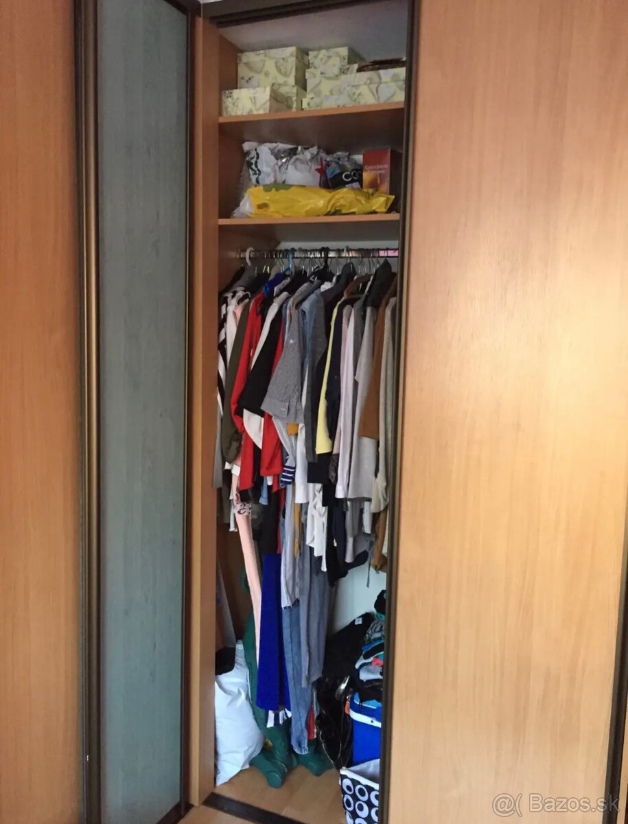 Vstavaná skriňa do L - 2