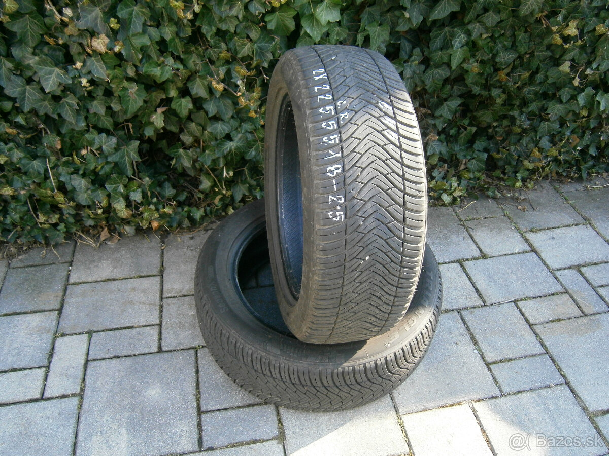 Predám 2x celoročné ako nové pneu TRIANGLE 225/55 R18 102VXL - 2