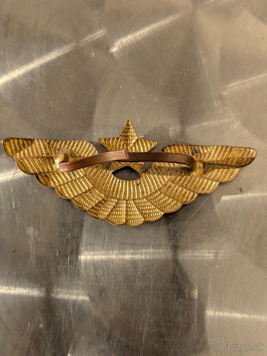 pilotný odznak československého letectva. - 2