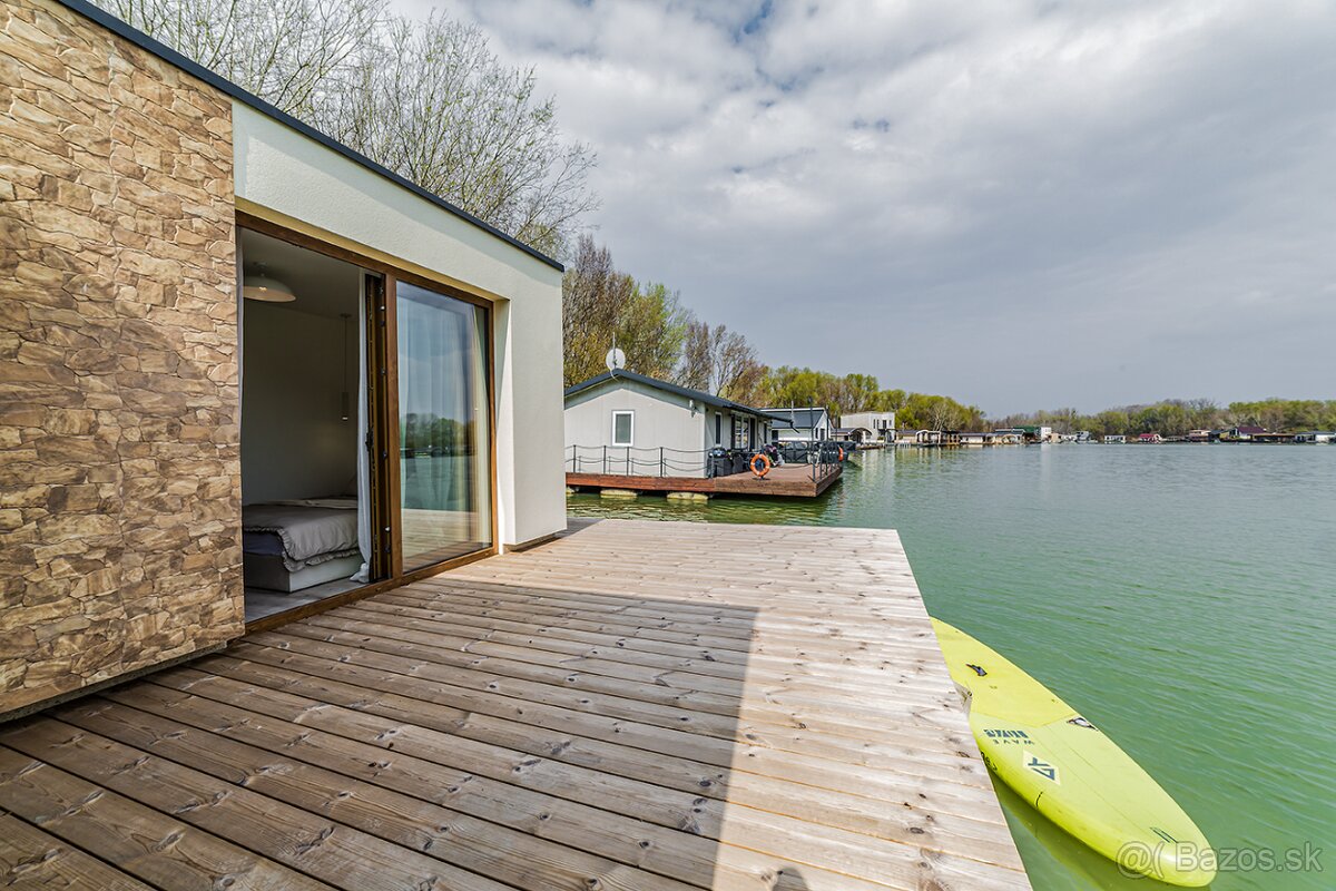 PREDAJ KRASNY HAUSBOT V BRATISLAVE - 2