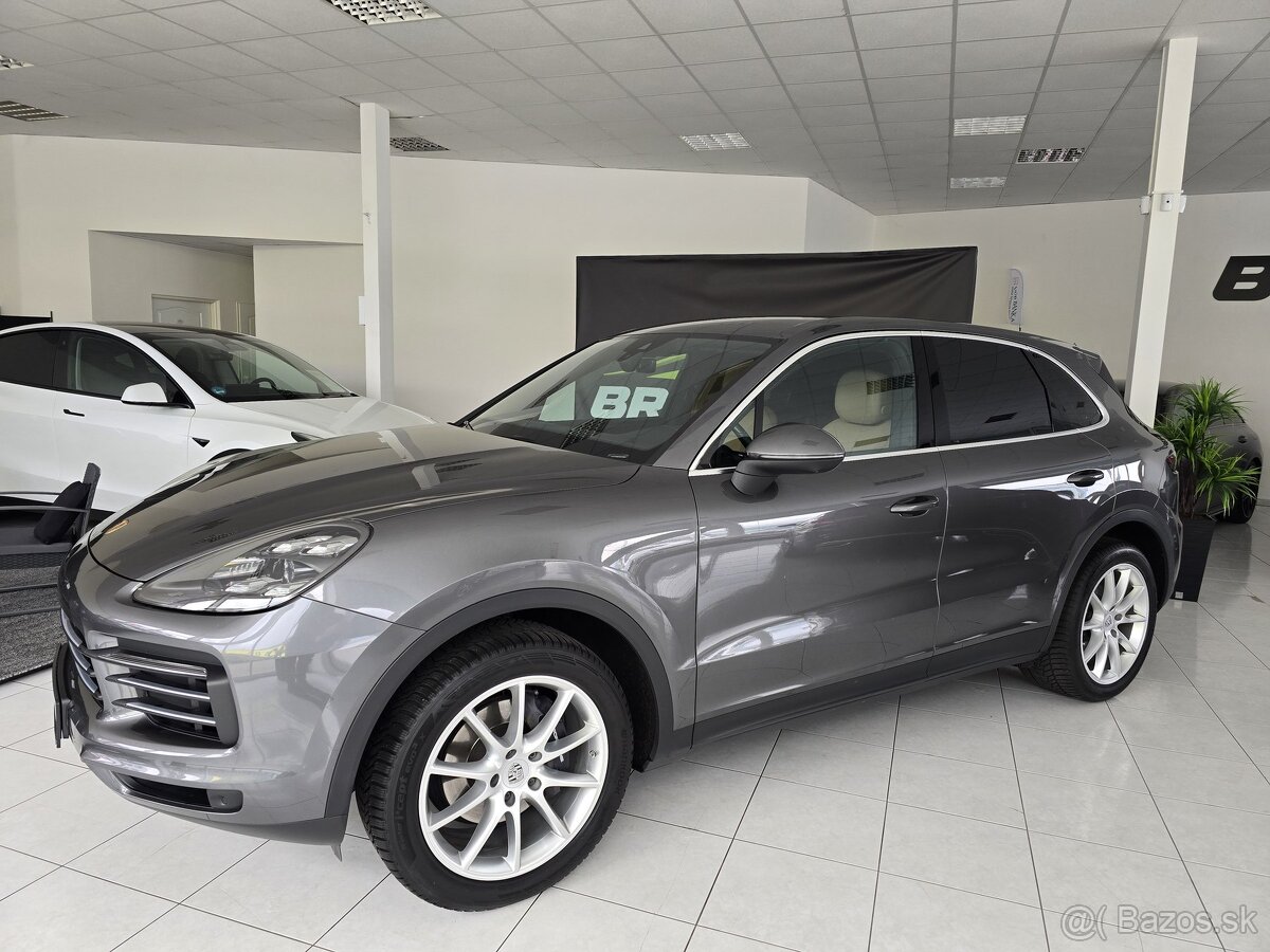 Porsche Cayenne - 2