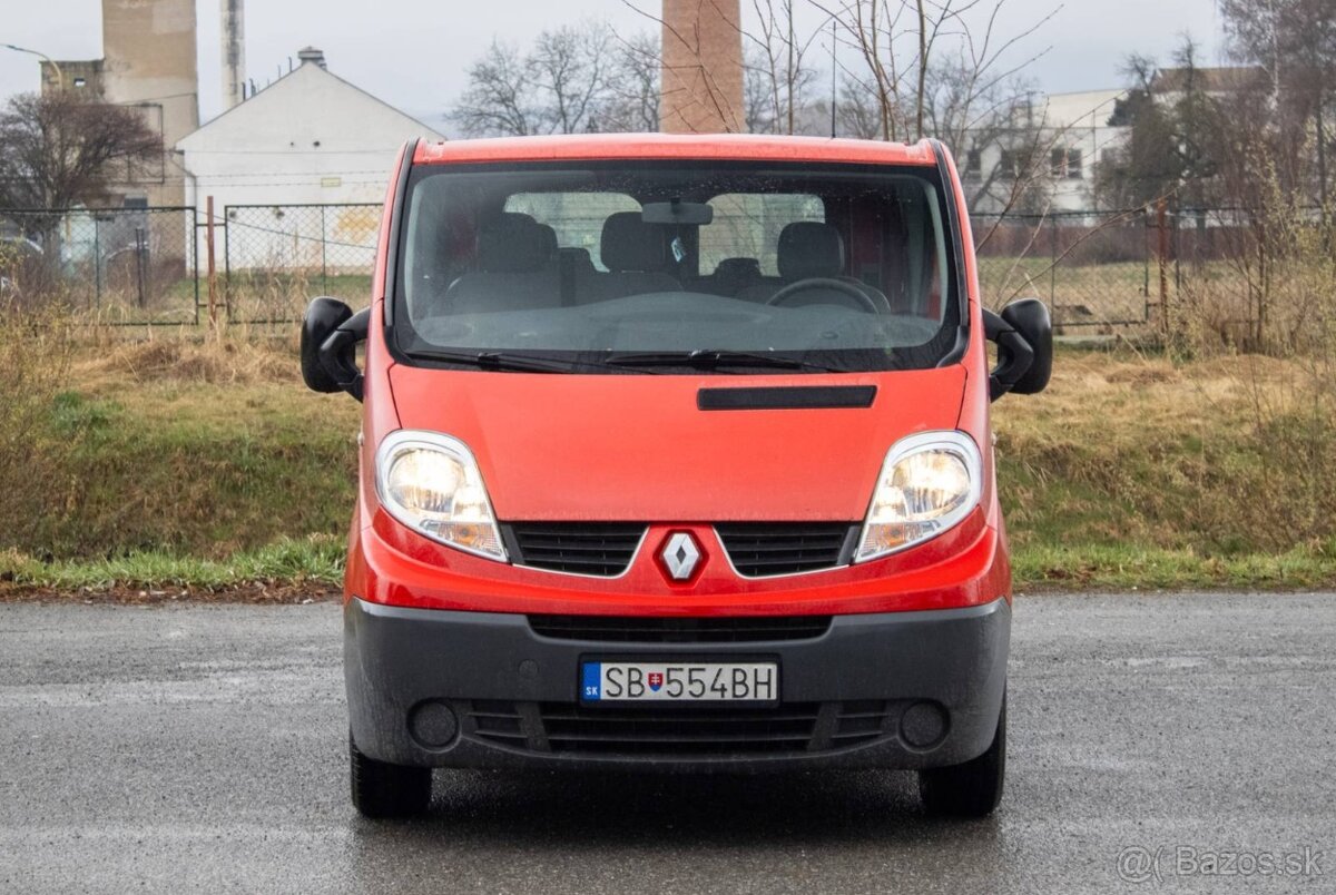 Renault Trafic 2.0 dCi 16V Passenger / 84kW / 2011 - 2
