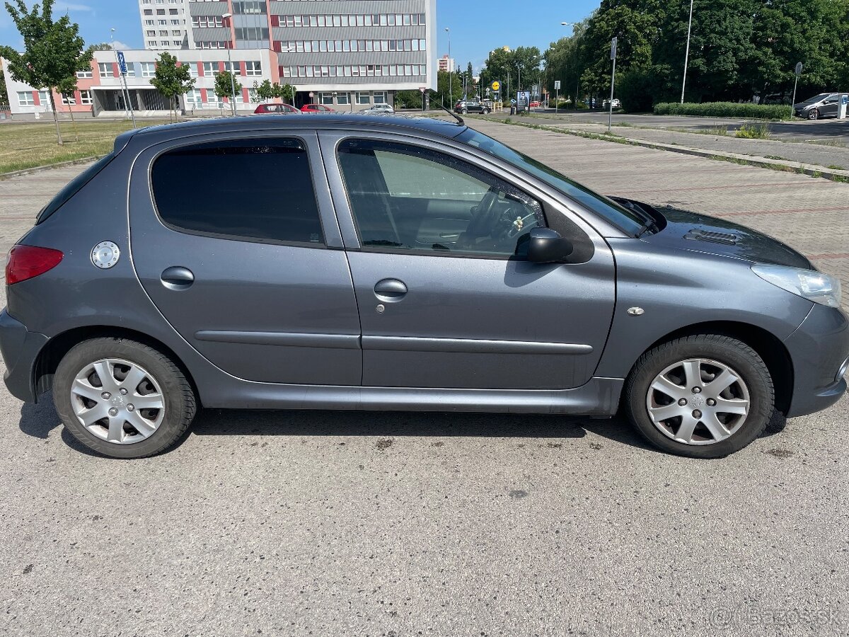 Predam Peugeot 206 + - 2
