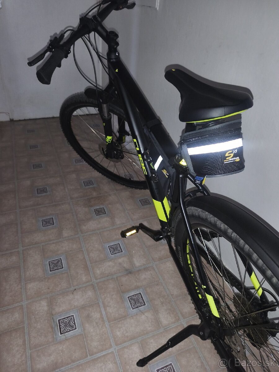 Horský bicykel CUBE L 29" - 2