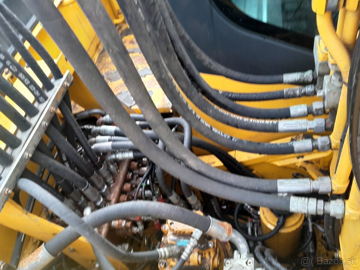 Komatsu PW-180 - 2