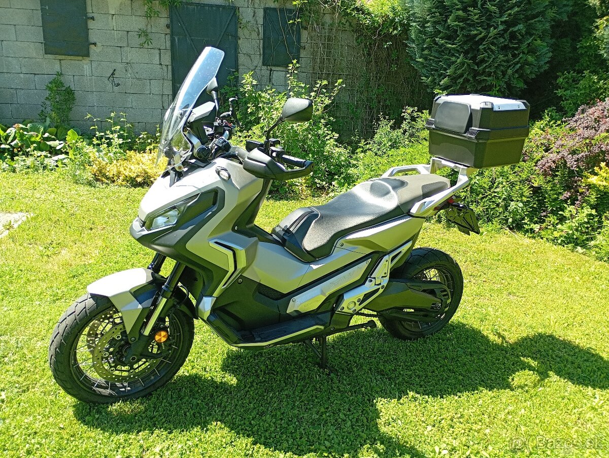 Honda X ADV750 - 2