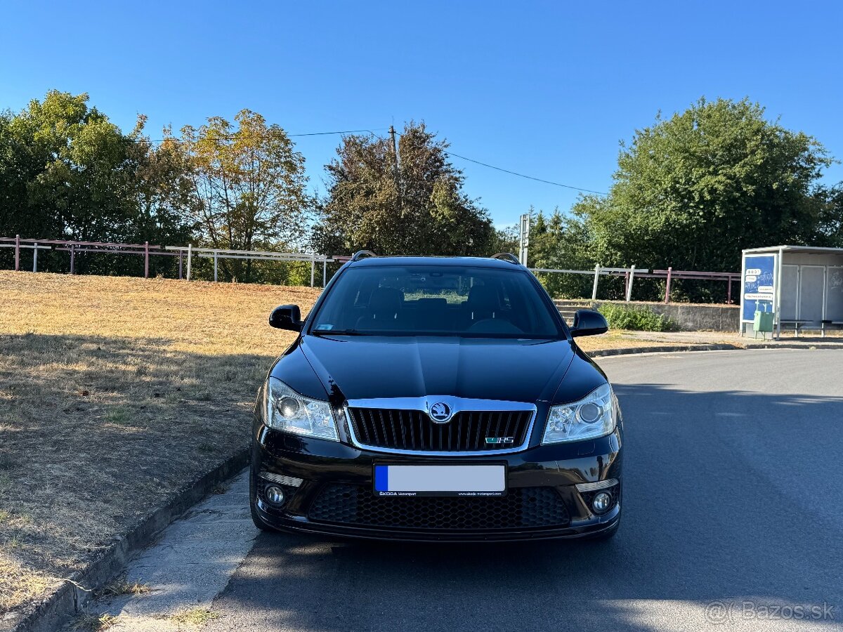 Škoda Octavia RS 2.0 TSI kombi - 2
