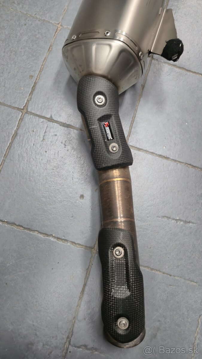 Motorka- vyfuk AKRAPOVIC - 2