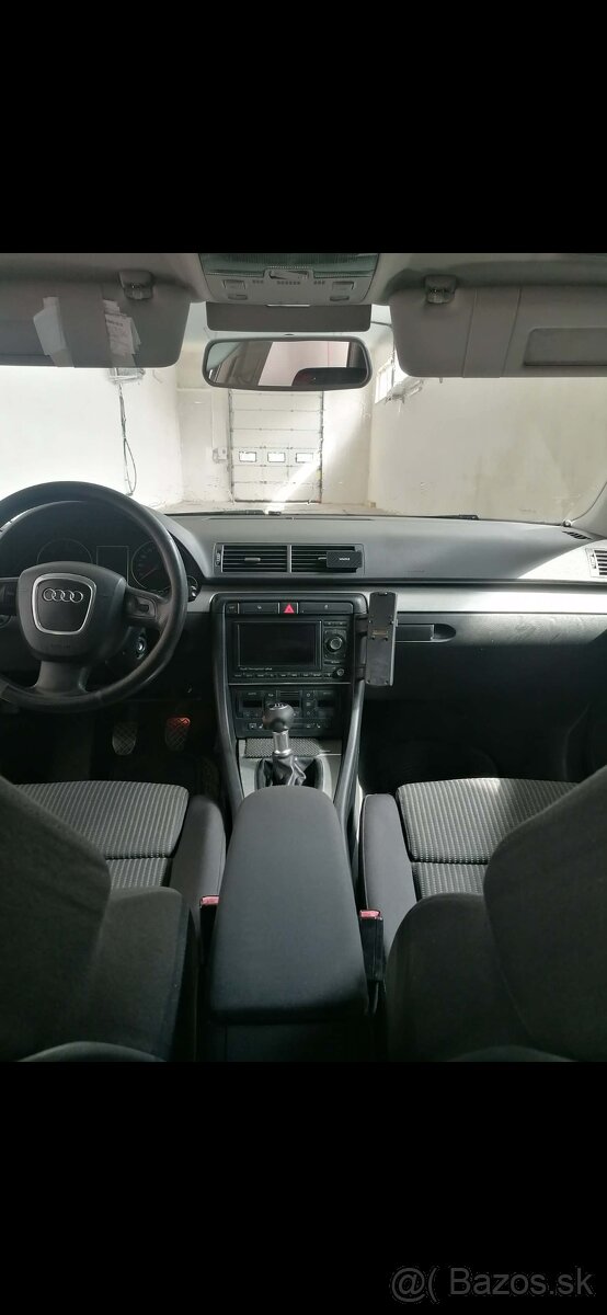 Predam Audi A4 - 2