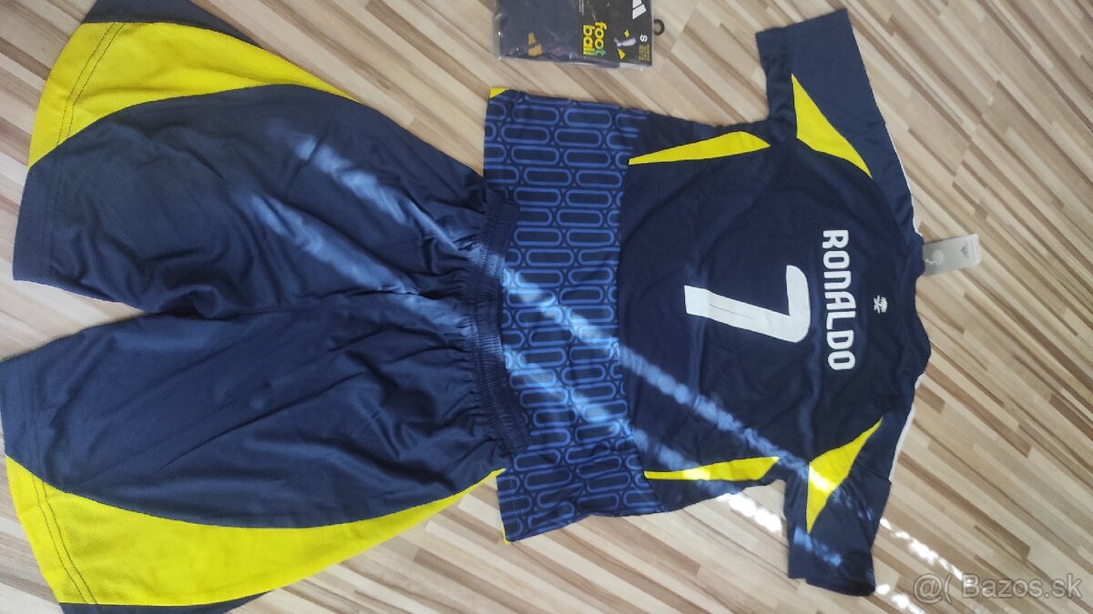 Nový detský dres Al nasr - Ronaldo - 2