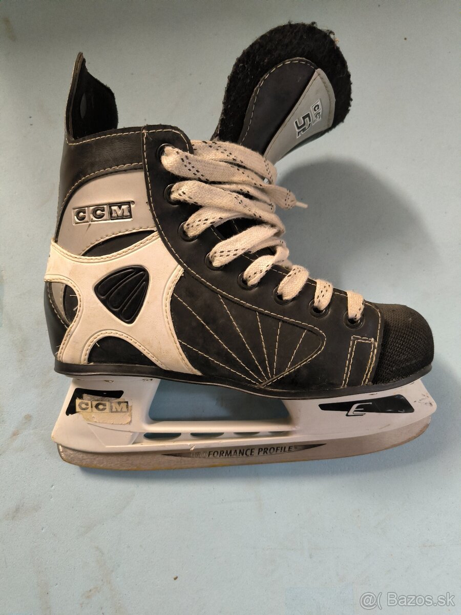 Korčule CCM velkost 38 - 2