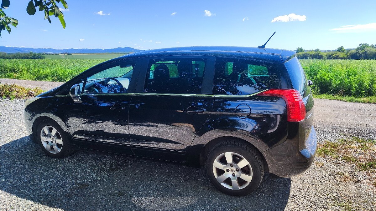 Peugeot 5008 eHDi - 2