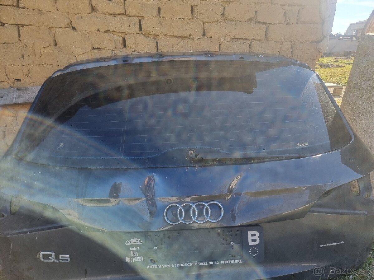 Audi Q5 sklo zadné - 2