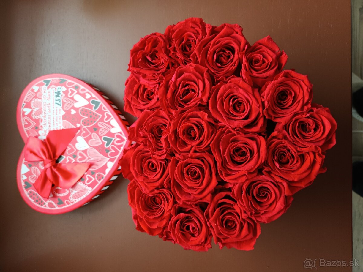 Srdce z večných ruží. - 2