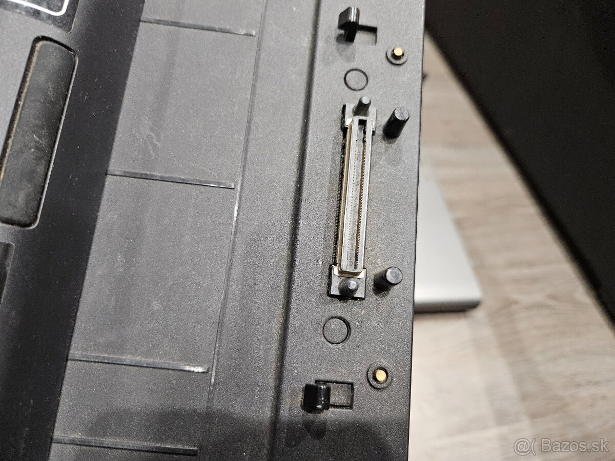 Acer Travelmate + dock 60e - 2