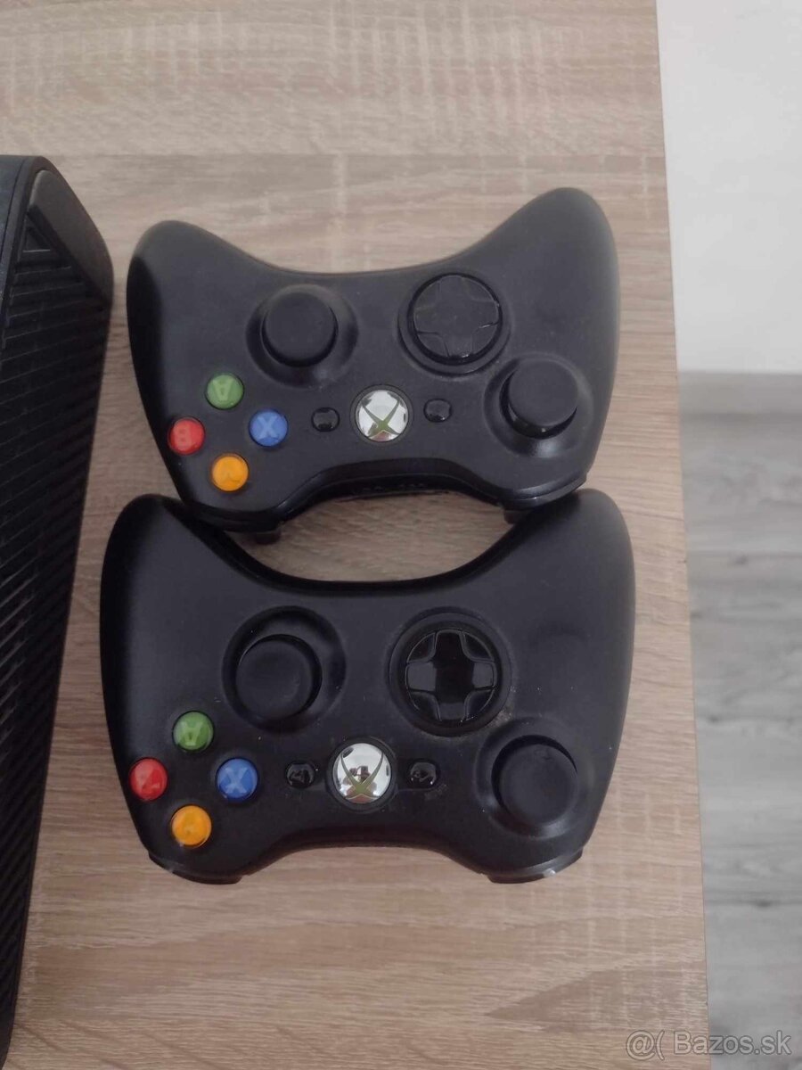 Predám Xbox 360 - 2