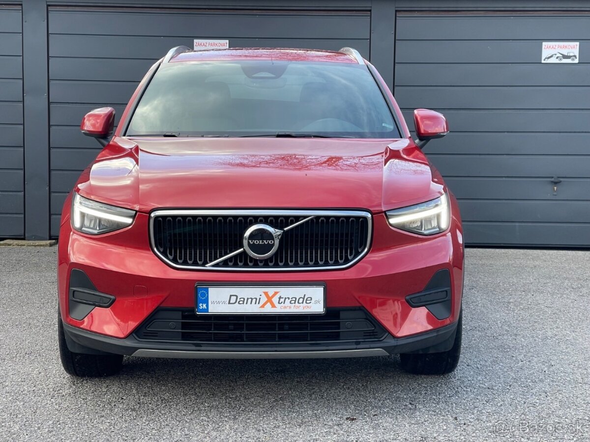 Volvo XC40 2.0 B3 mHEV Core A/T - 2