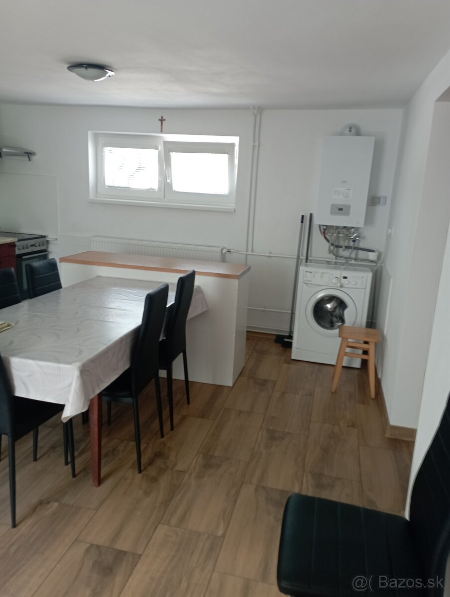 Ponukam ubytovanie v RD - 2