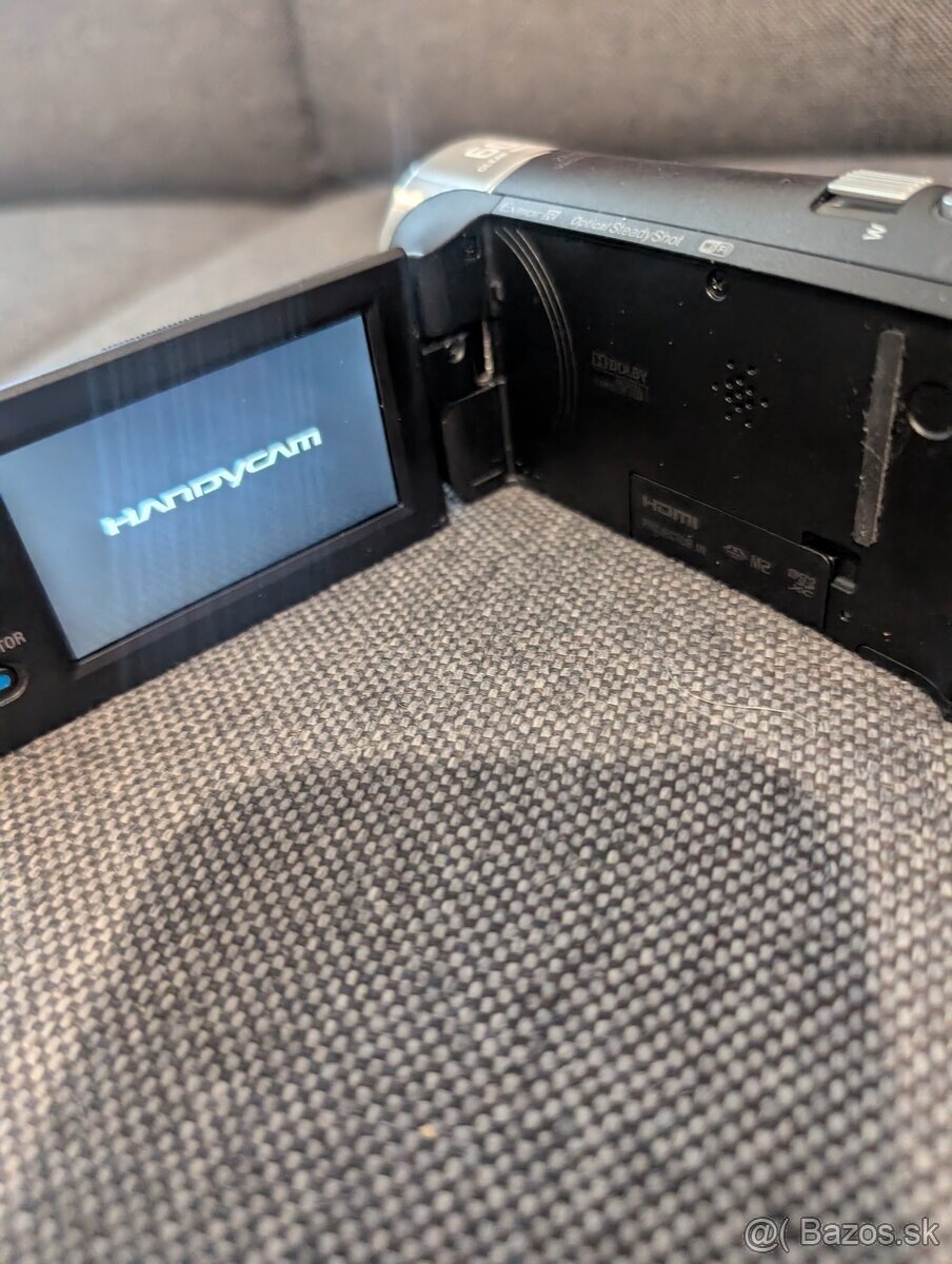 Sony HDR PJ410 - 2