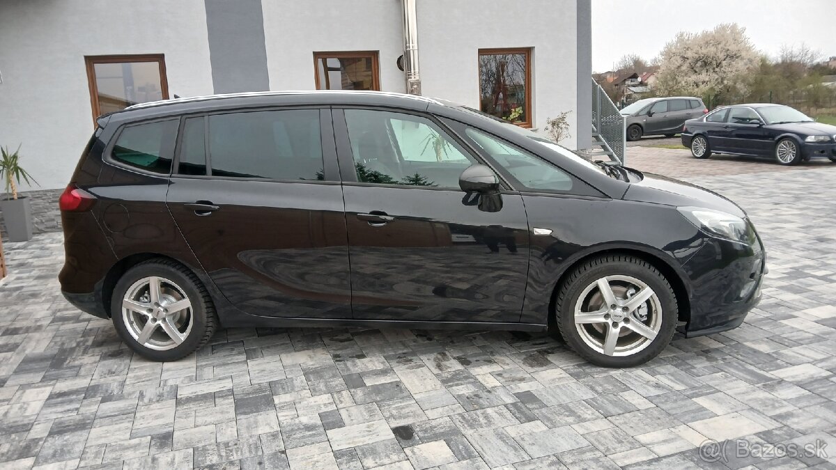 Opel Zafira C - 2
