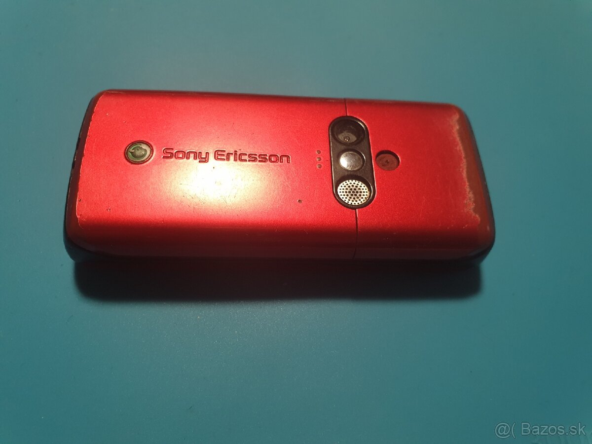 Sony Ericsson k610i - 2