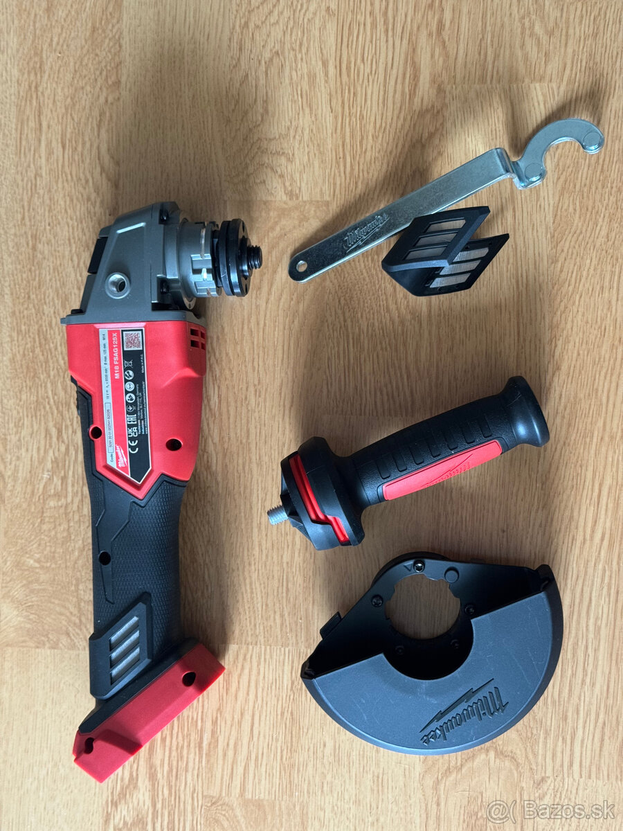 Milwaukee M18, uhlová brúska - 2