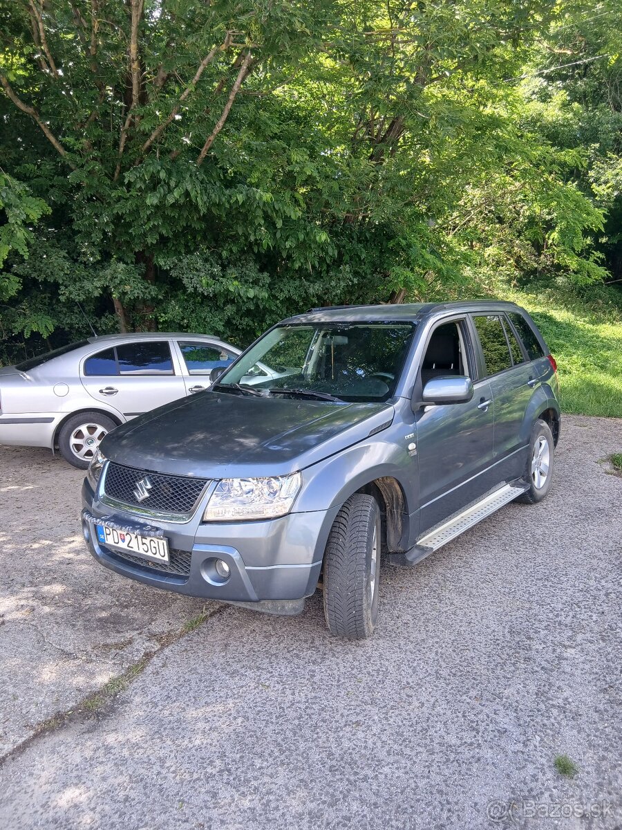 Suzuki grand vitara 1.9ddis 4x4 - 2