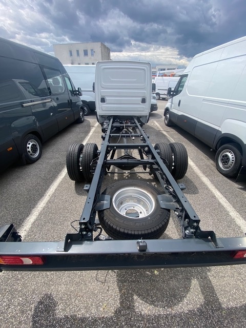 IVECO DAILY 60C18HA8 – AUTOMAT - 2