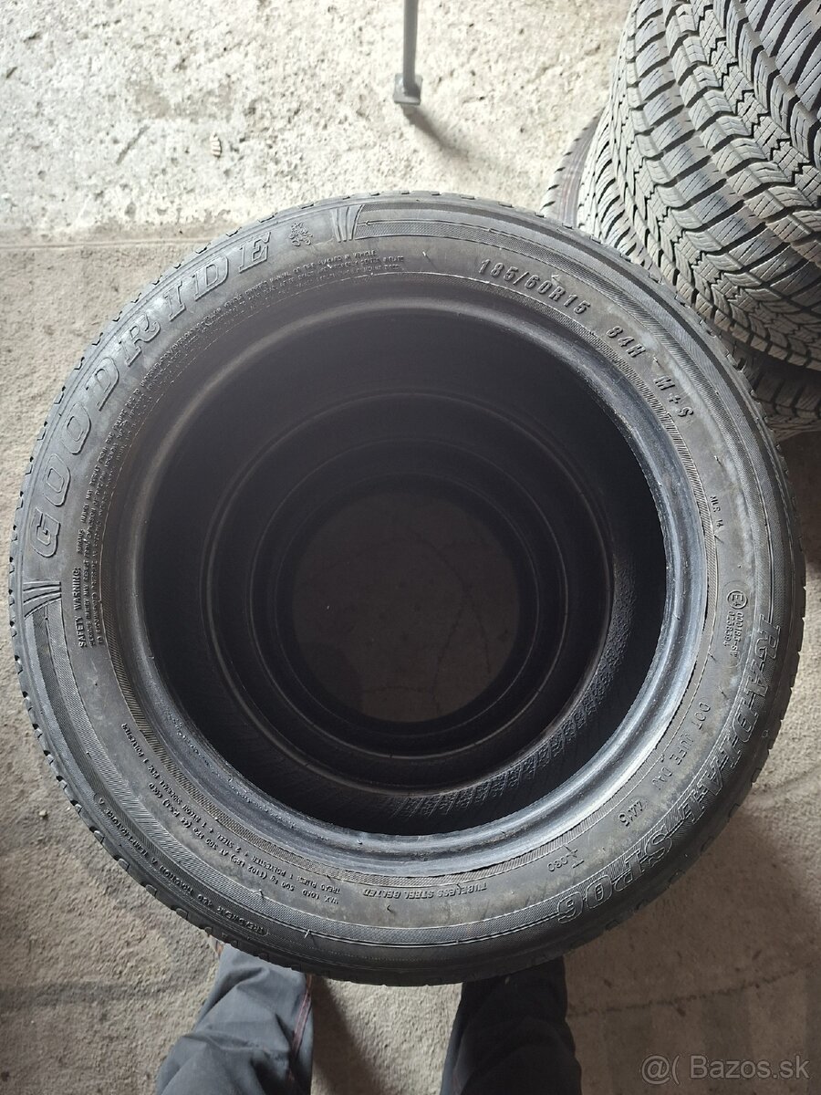 Predám 4x letné 185/60 R15, DOT 4415 - 2