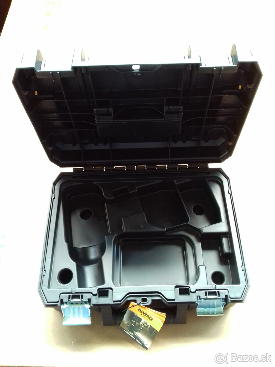 kufor dewalt - 2