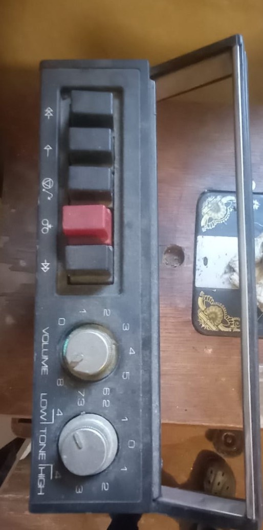 Retro Kazetový magnetofón Tesla K-10 - 2