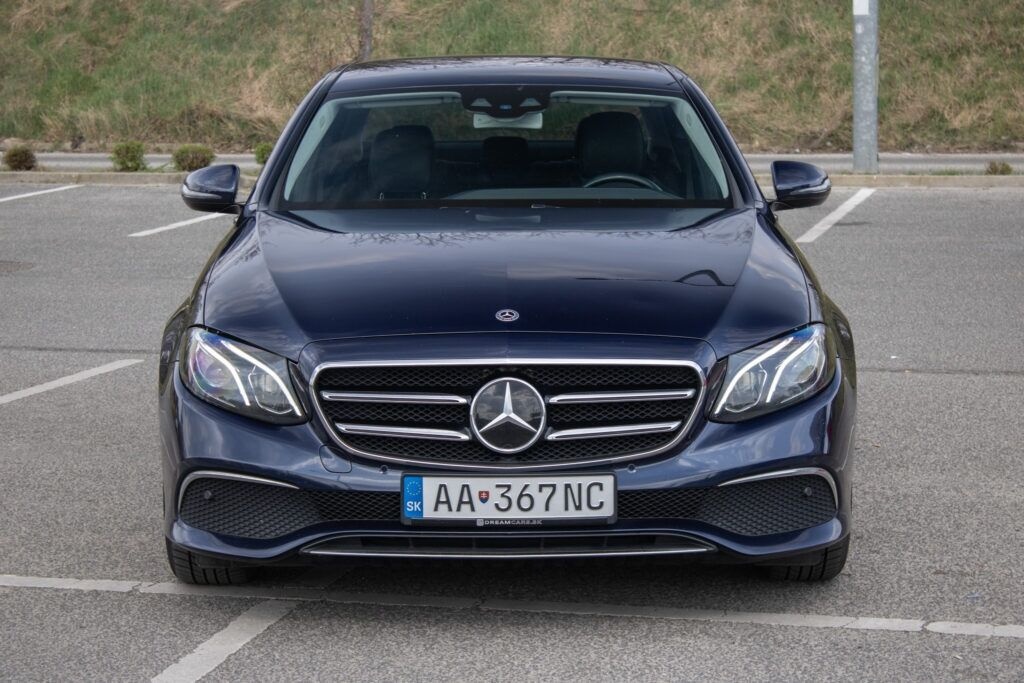 Mercedes-Benz E trieda 200, 9G-Tronic - 2
