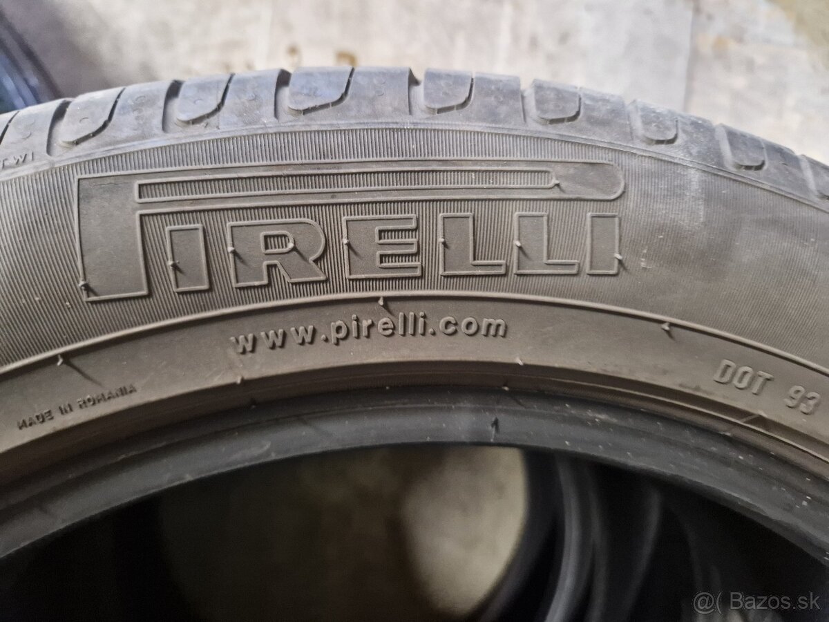 Pirelli 19 R 235/50 v99 letne - 2