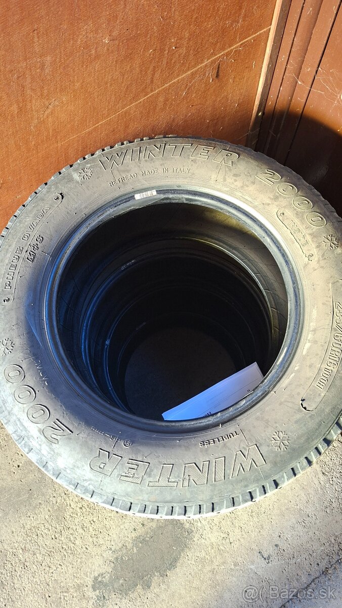 235 60 R16 offroad pneu - 2