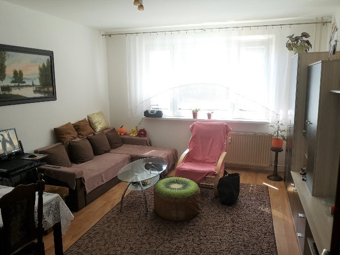 PREDAJ 3-izbový byt v centre mesta Púchov - 2