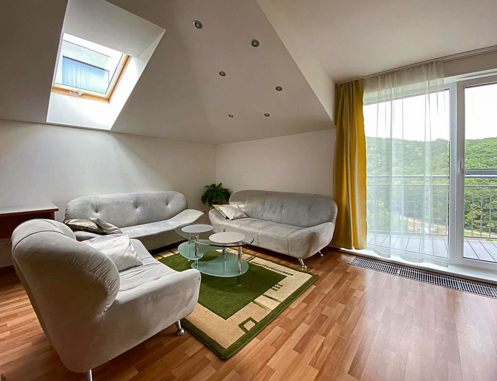 2 izbový byt s krásnym výhľadom na Perneckej ulici - 2