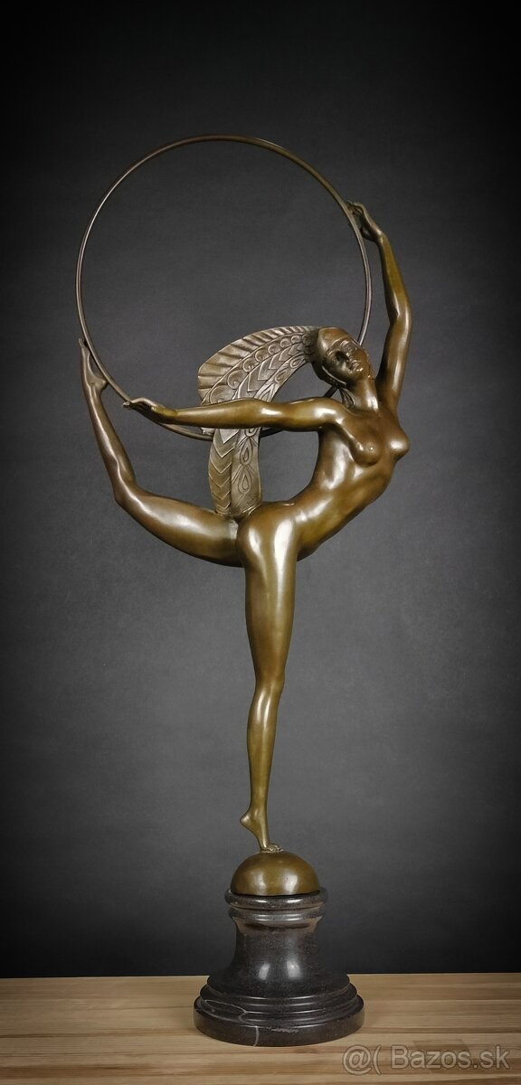 Ženské akty - bronzové sochy - 2