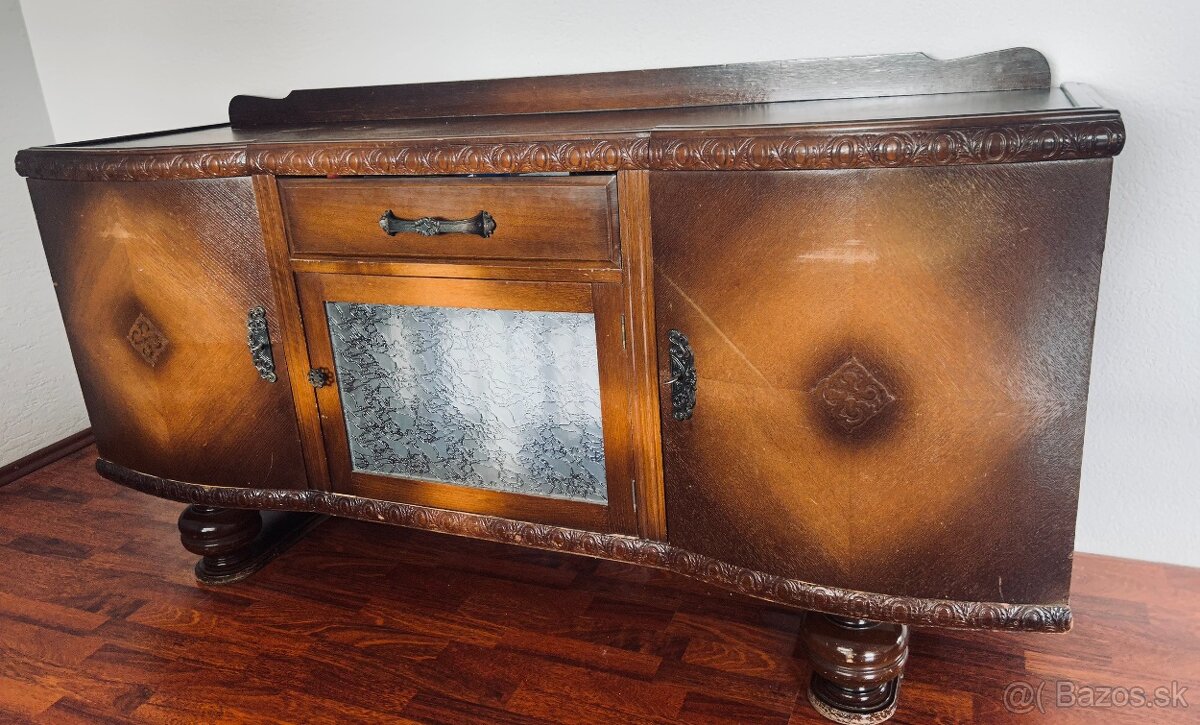 Starožitná komoda - 2