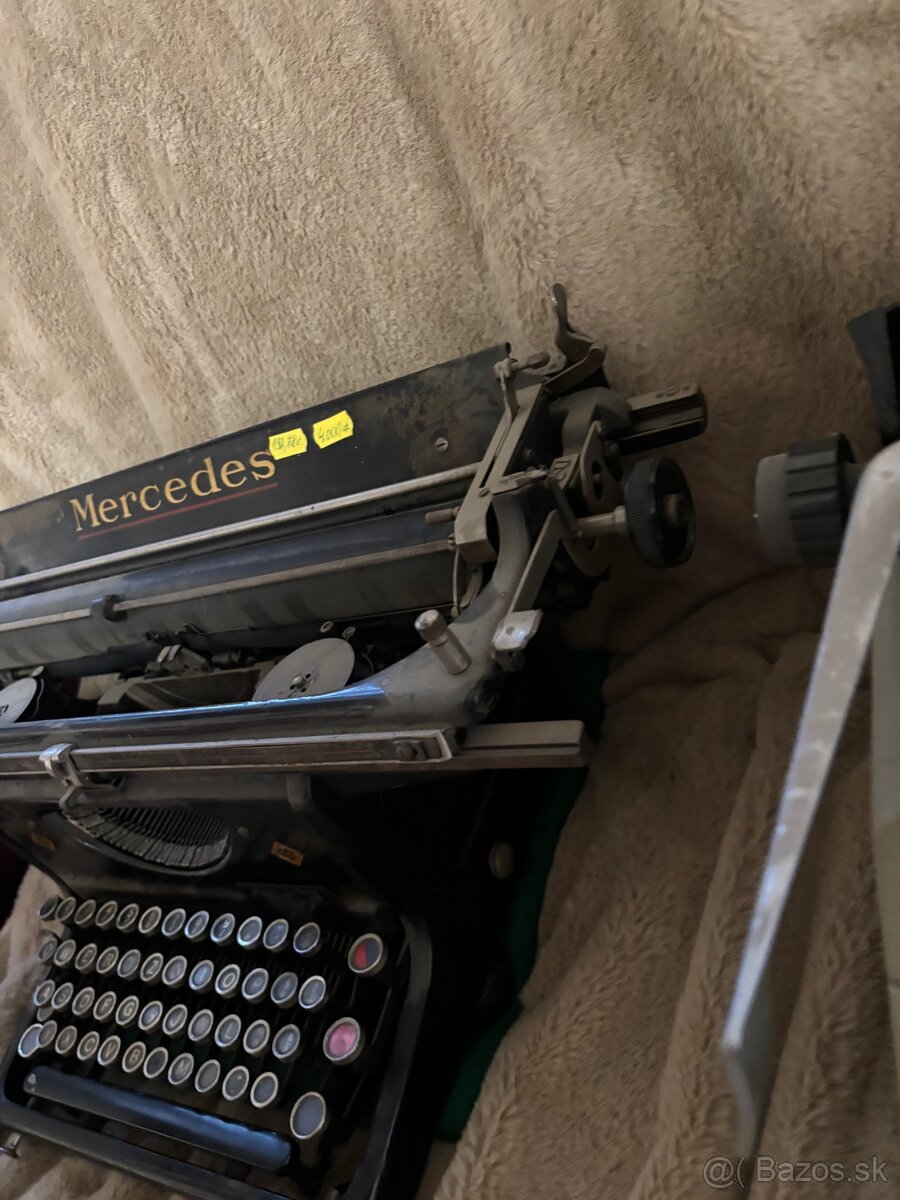 Starý písací stroj Mercedes - 2