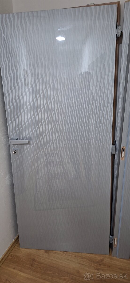 Izbove dvere 80cm ,práve z oblozkou - 2