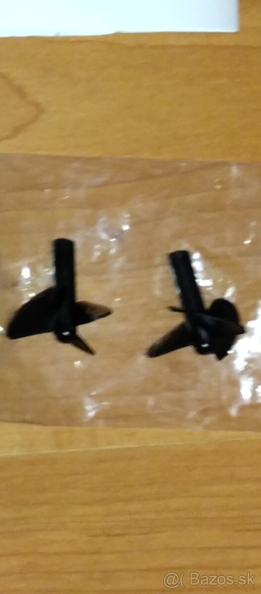 Vrtulky rozvádzač nabíjačky zavážacia loďka 12000mA - 2