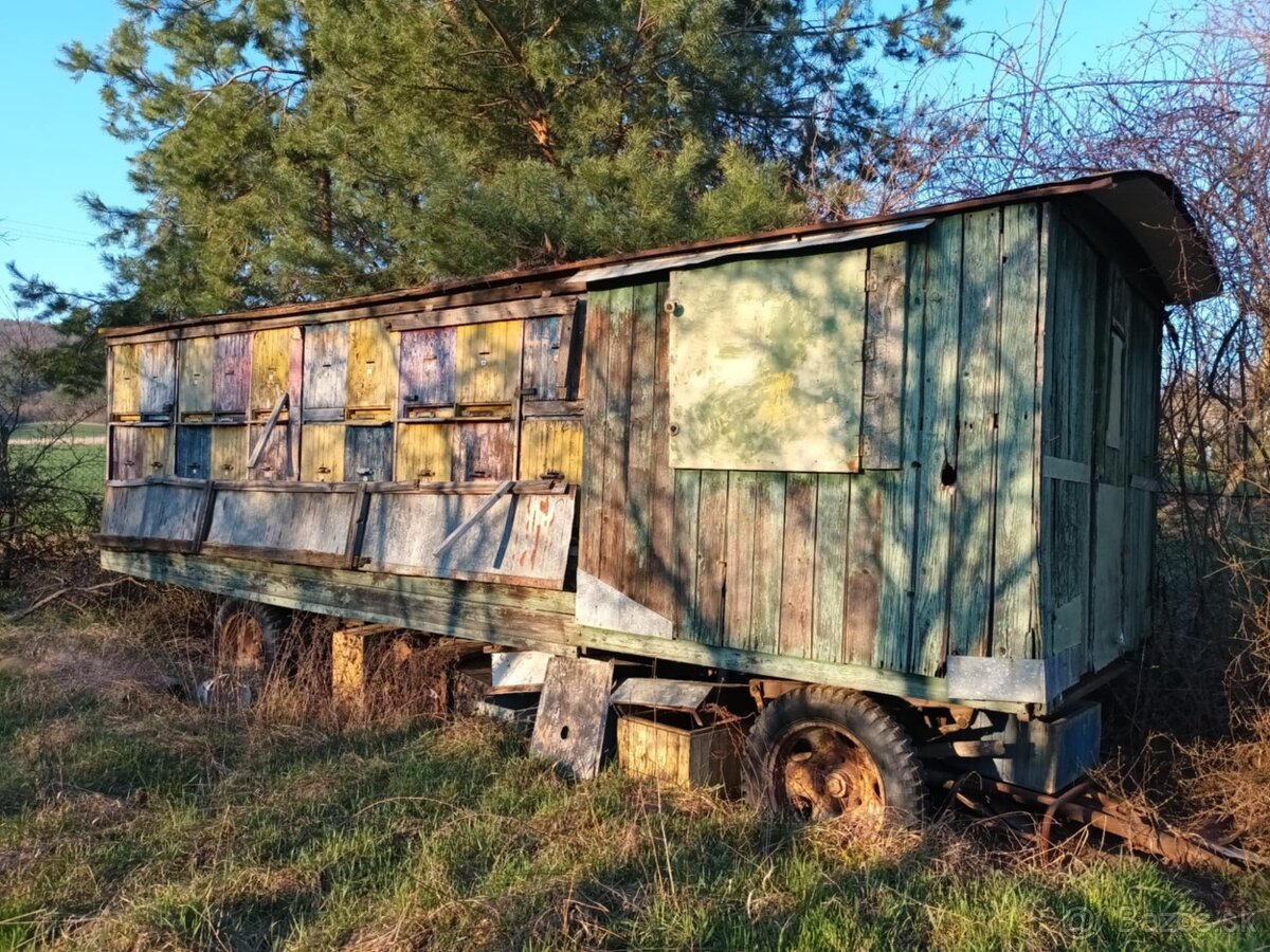 Predám včelársky voz - 2