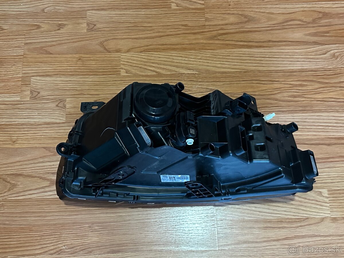 Dacia Duster 2024 ľavý predný svetlomet - 2