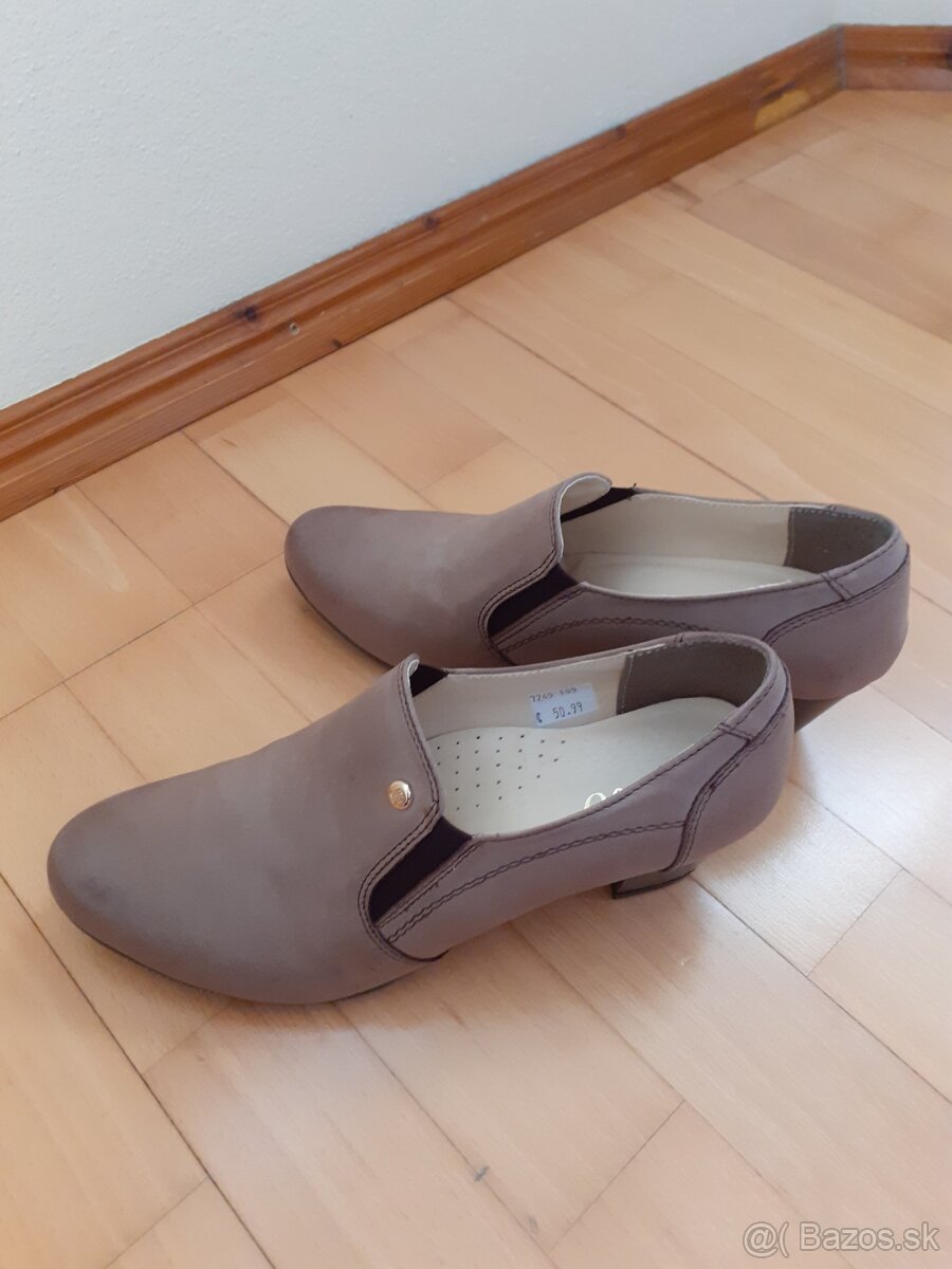 Kožené dámske poltopánky (veľ. 39) - 2