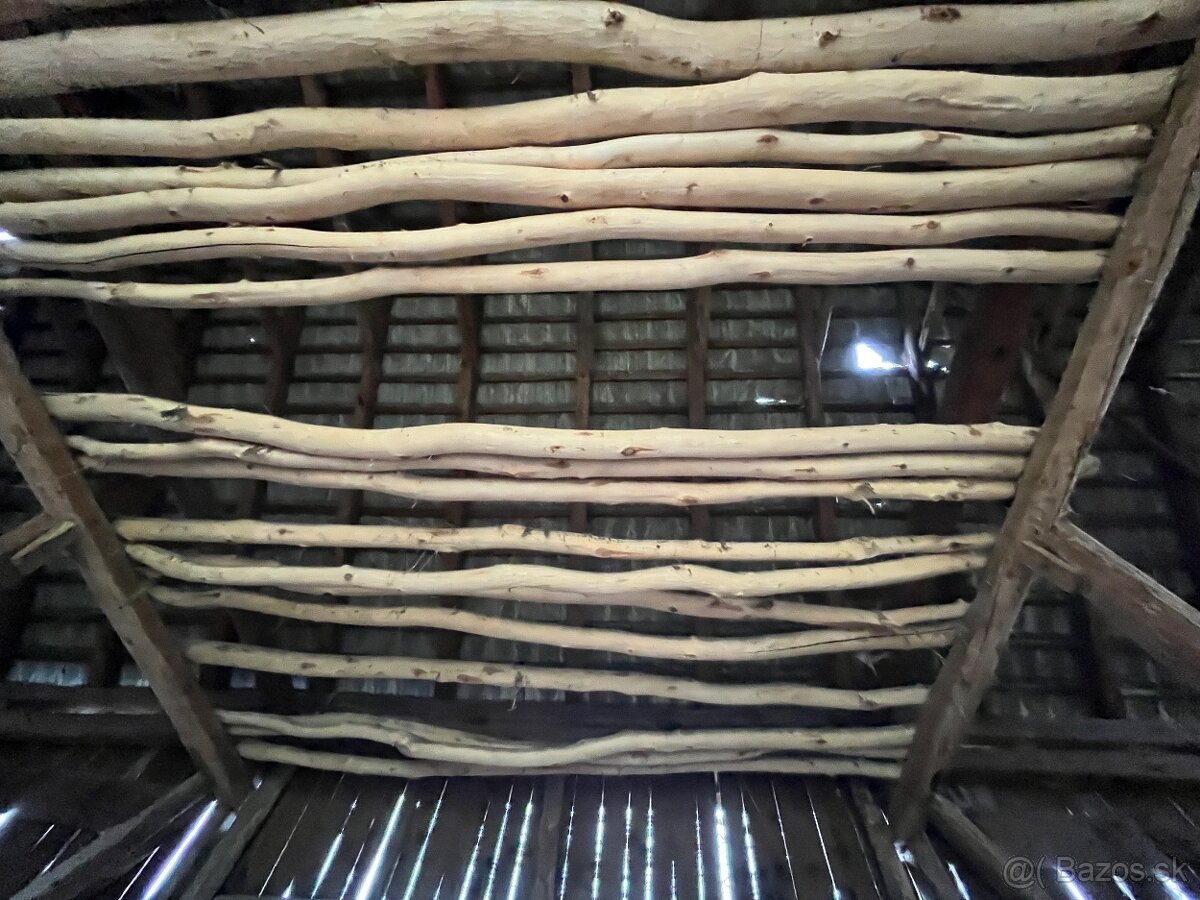 Staré drevo, guľatina - 2