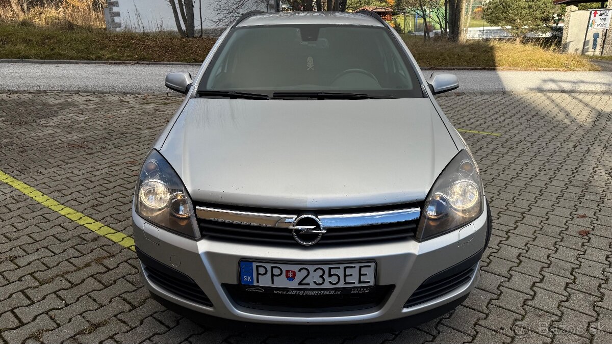 Opel Astra H Combi - 2