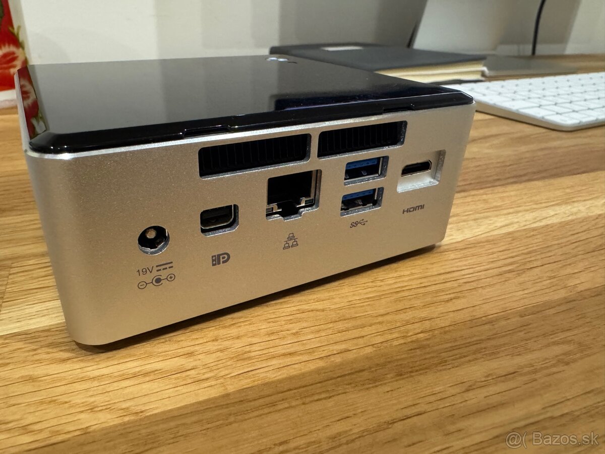 Intel NUC mini PC - 2