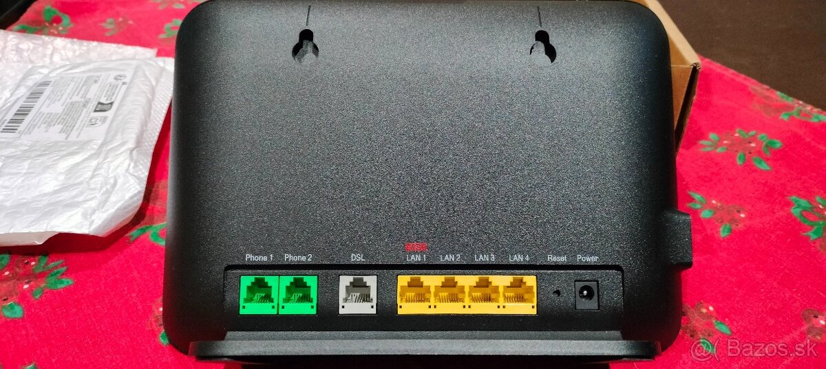 Sercomm Magenta Home Box - 2